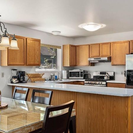 Coastal Place - Best Location In Downtown! Anchorage Exterior photo