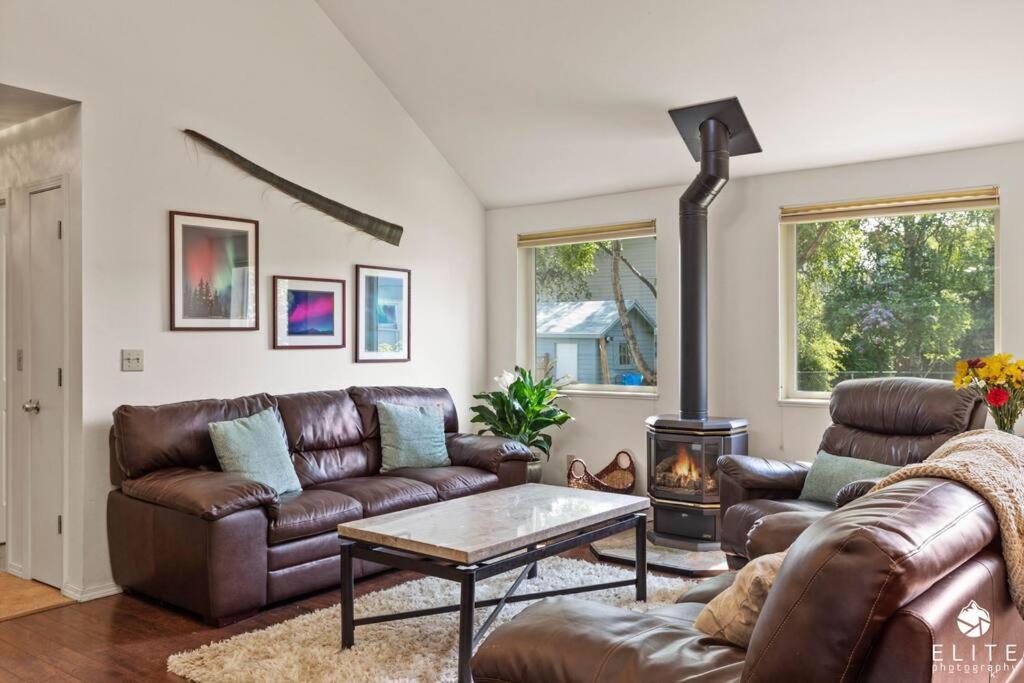 Coastal Place - Best Location In Downtown! Anchorage Exterior photo