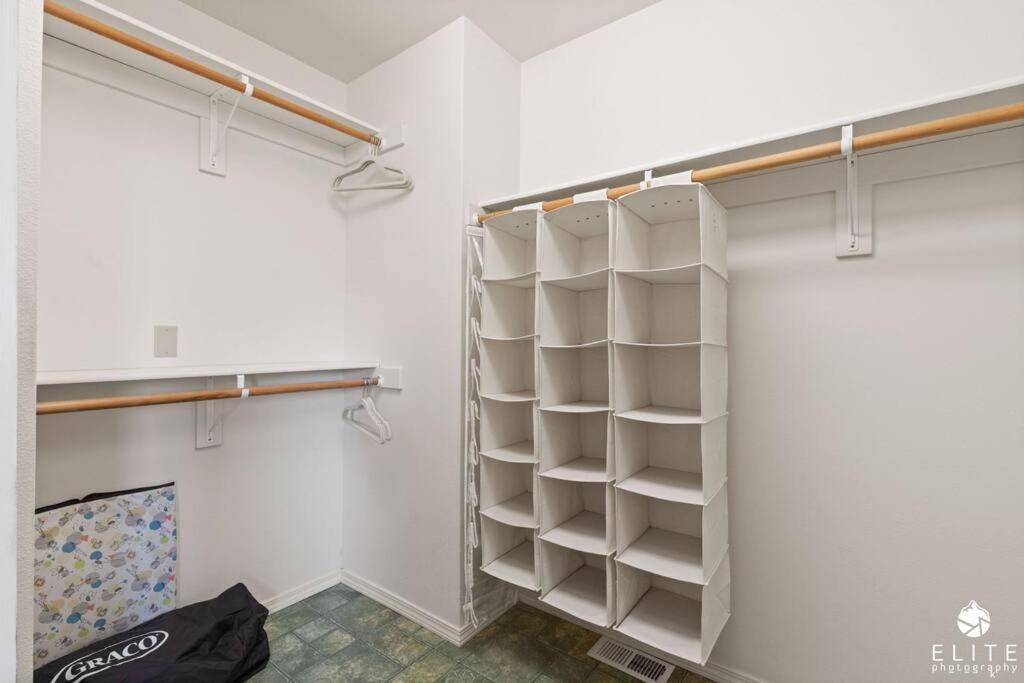 Coastal Place - Best Location In Downtown! Anchorage Exterior photo